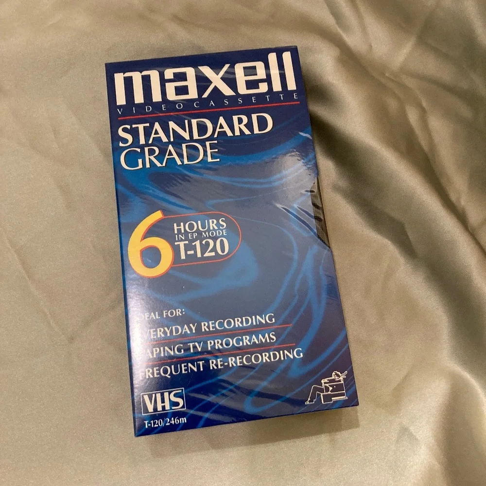Maxell Still Sealed NWT T-120 VHS Videocassette Tape 6 Hour